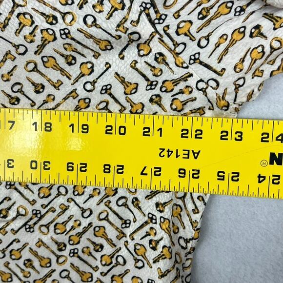 Chicos Women's Size 2 Button-Down Key Print Pattern Collared Long Sleeve Blouse - Picture 11 of 11